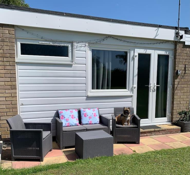 Villa Hugo'S Hideaway Free Wifi Hemsby Exterior foto